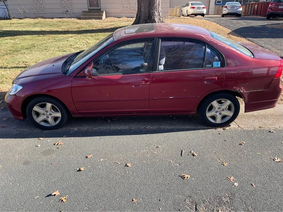2005 Honda Civic 7th Gen - Image 5 of 11