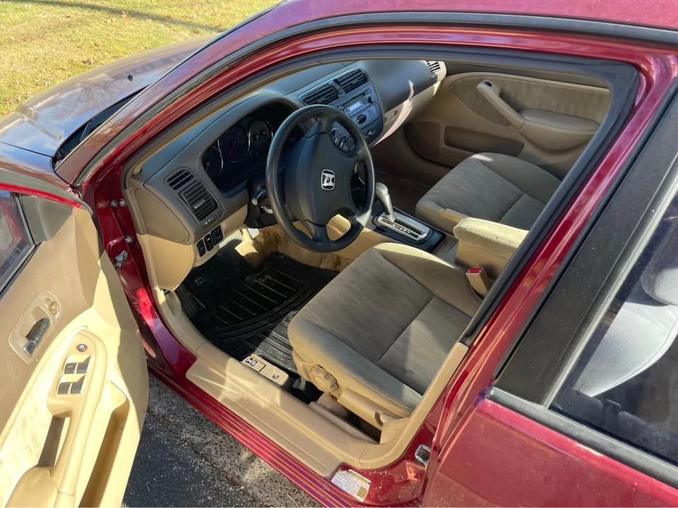 2005 Honda Civic 7th Gen - Image 7 of 11