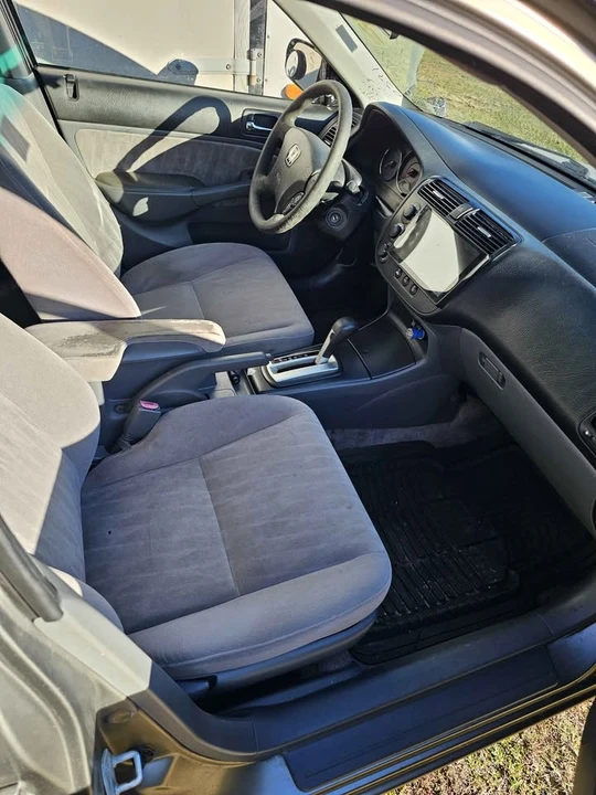 2005 Honda Civic 7th Gen - Image 4 of 5