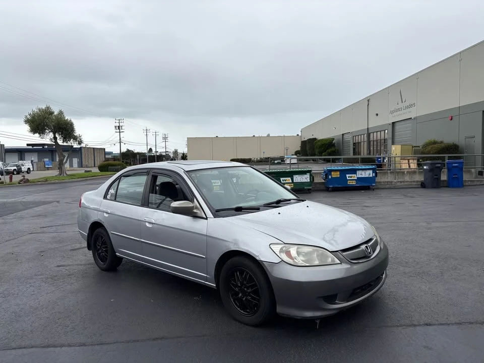 2005 Honda Civic 7th Gen - Image 2 of 6