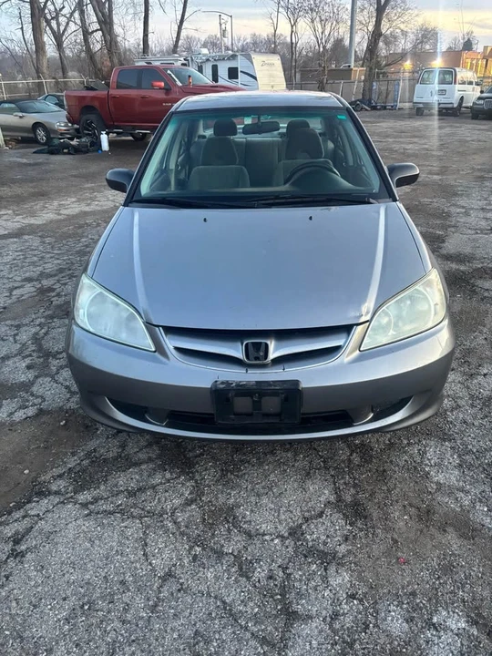 2005 Honda Civic 7th Gen - Image 2 of 13