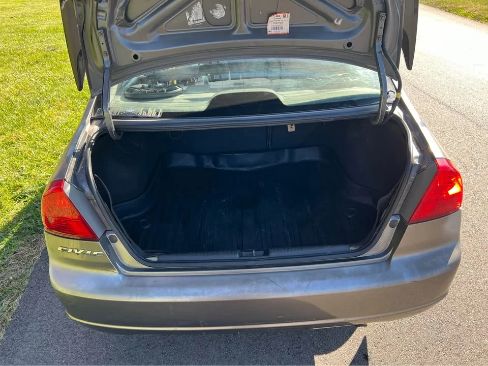 2005 Honda Civic 7th Gen - Image 14 of 19