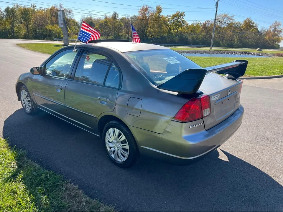 2005 Honda Civic 7th Gen - Image 3 of 19