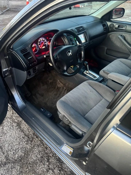 2005 Honda Civic 7th Gen - Image 10 of 13