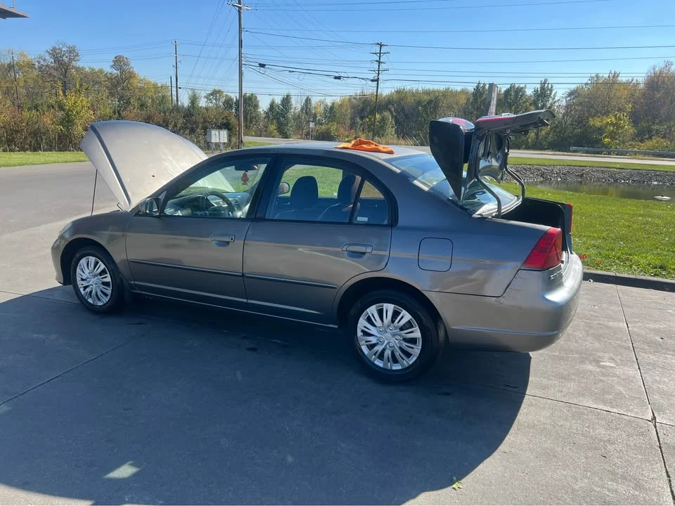 2005 Honda Civic 7th Gen - Image 18 of 19