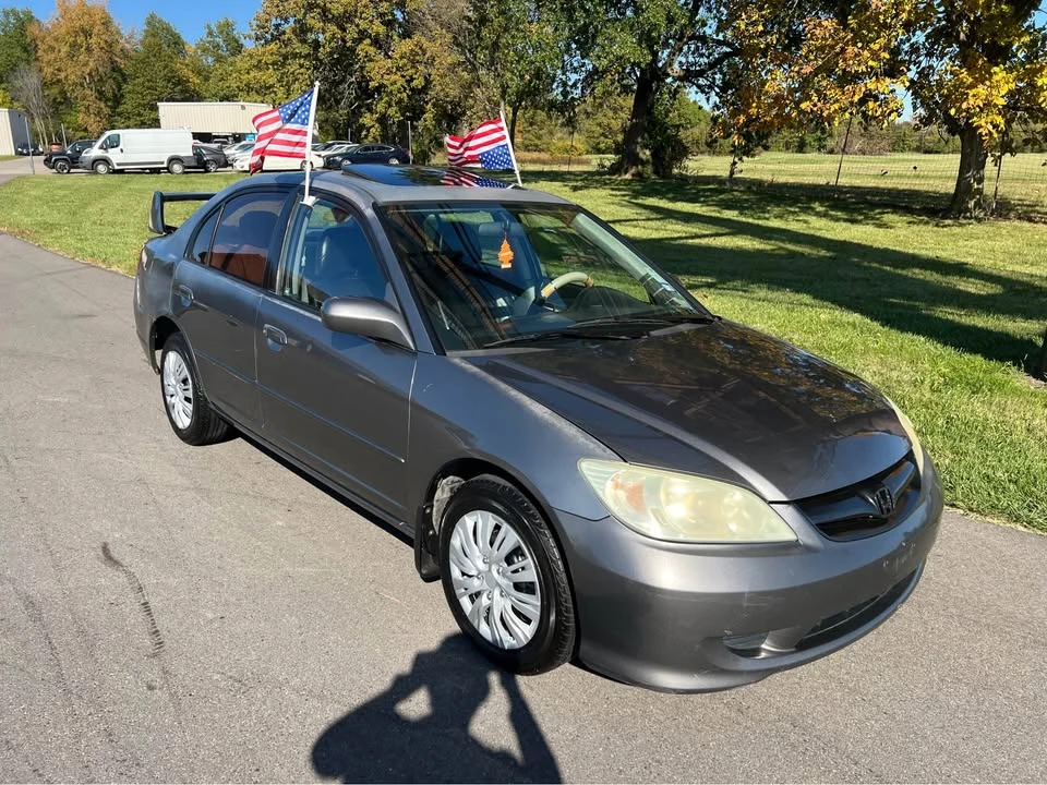 2005 Honda Civic 7th Gen - Image 2 of 19