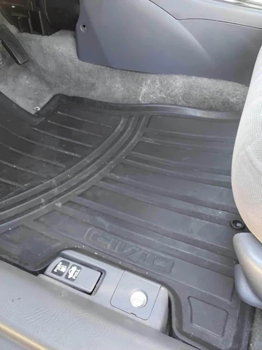 2005 Honda Civic 7th Gen - Image 10 of 12