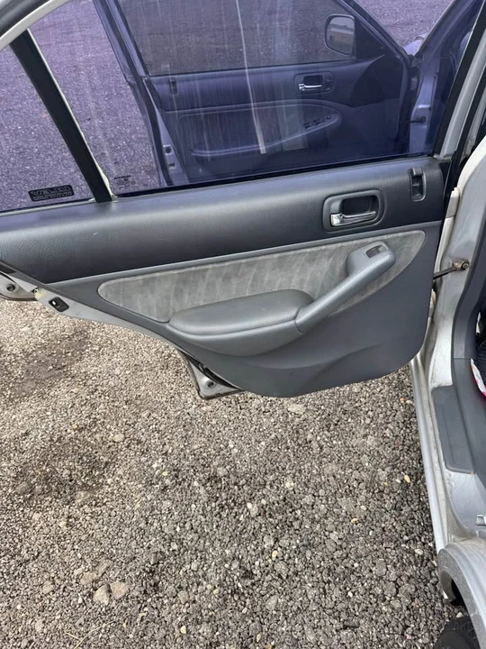 2005 Honda Civic 7th Gen - Image 10 of 11