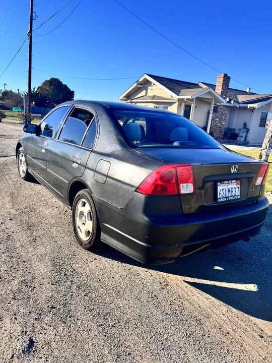 2005 Honda Civic 7th Gen - Image 2 of 6