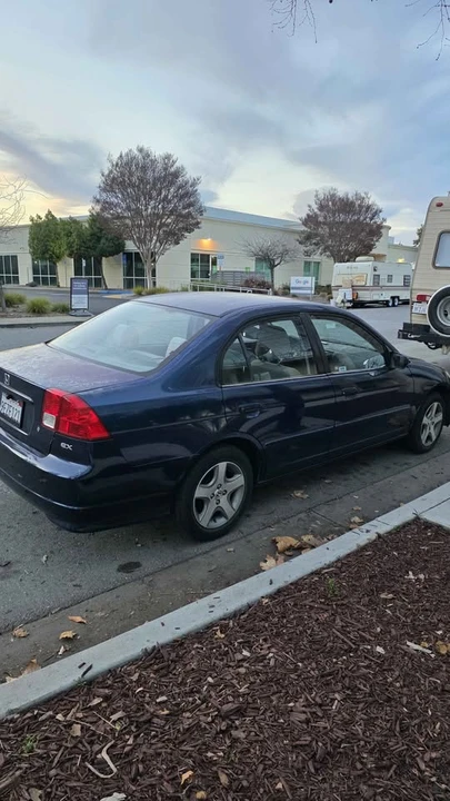 2005 Honda Civic 7th Gen - Image 3 of 10