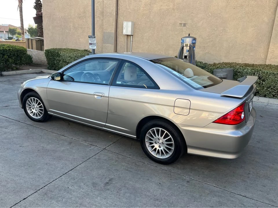 2005 Honda Civic 7th Gen - Image 2 of 8