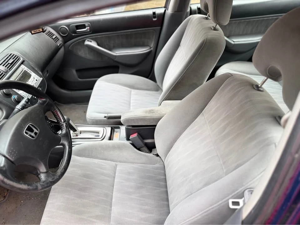 2005 Honda Civic 7th Gen - Image 5 of 8