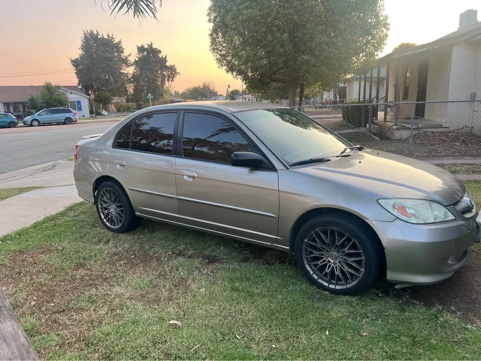 2005 Honda Civic 7th Gen - Image 5 of 7