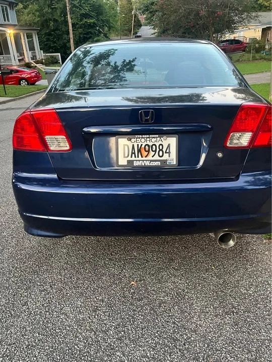 2005 Honda Civic 7th Gen - Image 2 of 7