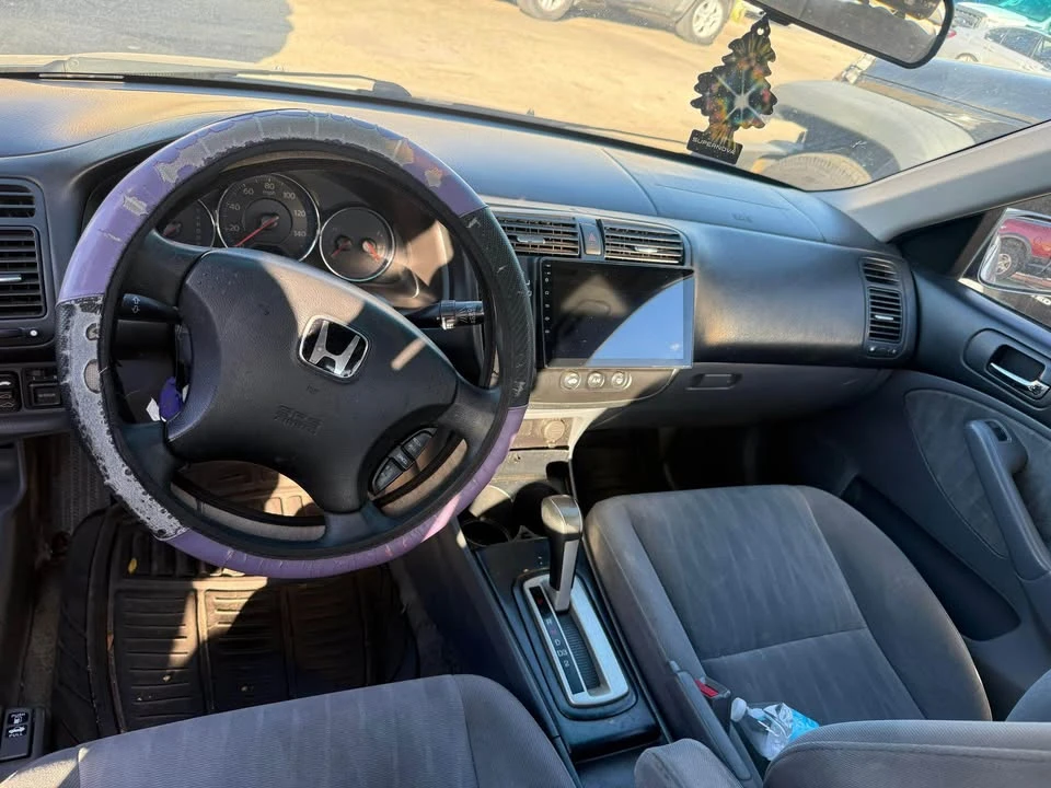 2005 Honda Civic 7th Gen - Image 5 of 8