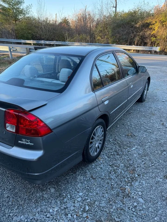 2005 Honda Civic 7th Gen - Image 3 of 6