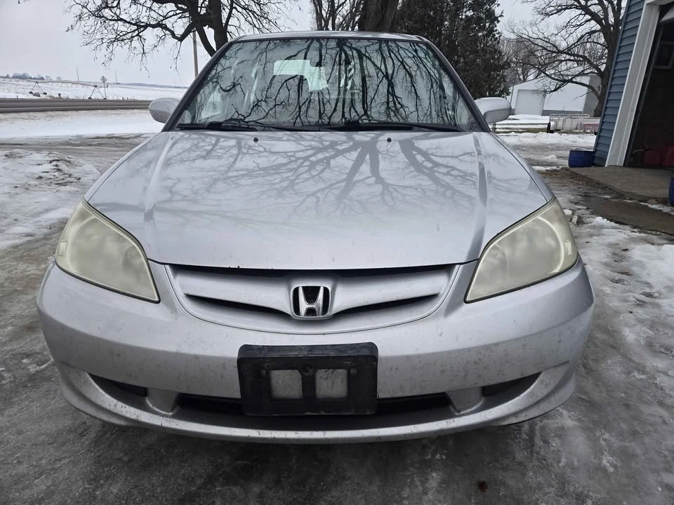 2005 Honda Civic 7th Gen - Image 2 of 10