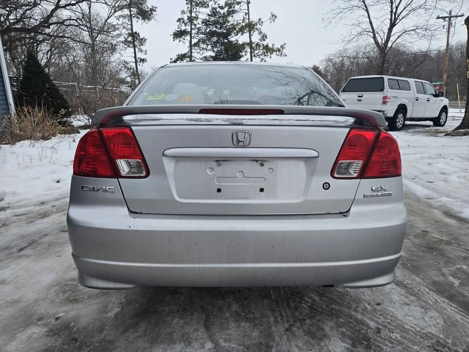 2005 Honda Civic 7th Gen - Image 5 of 10