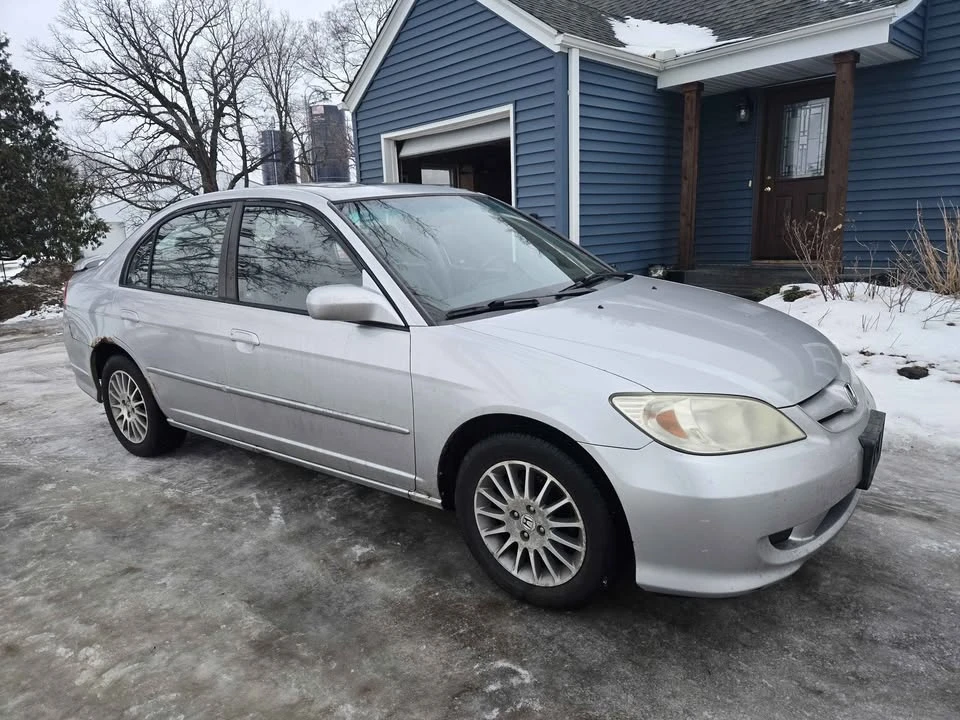 2005 Honda Civic 7th Gen - Image 3 of 10