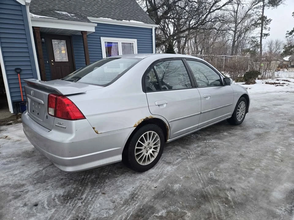 2005 Honda Civic 7th Gen - Image 4 of 10