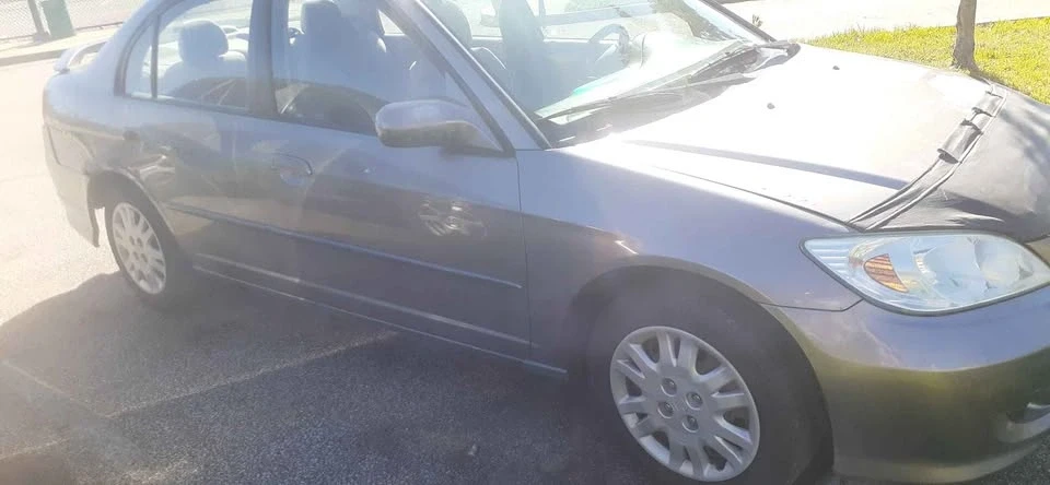 2005 Honda Civic 7th Gen - Image 8 of 13