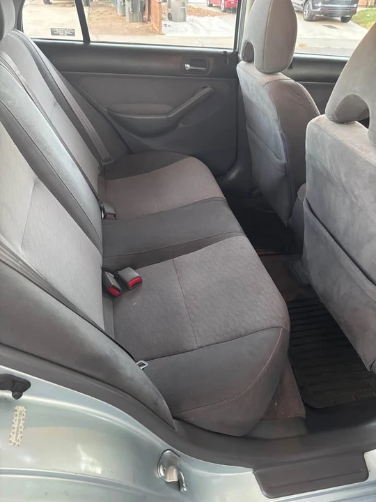 2005 Honda Civic 7th Gen - Image 13 of 20