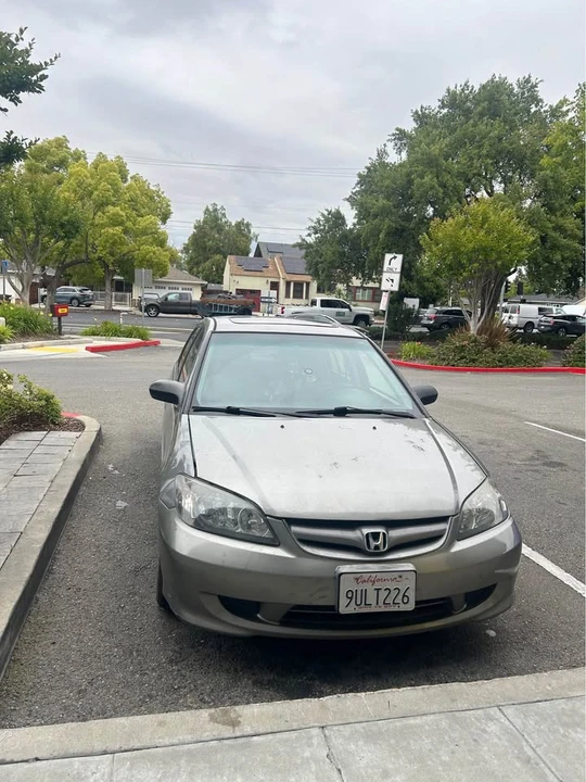 2005 Honda Civic 7th Gen - Image 3 of 7