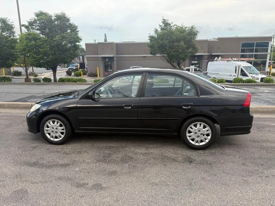 2005 Honda Civic 7th Gen - Image 9 of 9