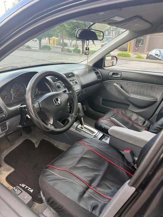 2005 Honda Civic 7th Gen - Image 2 of 9