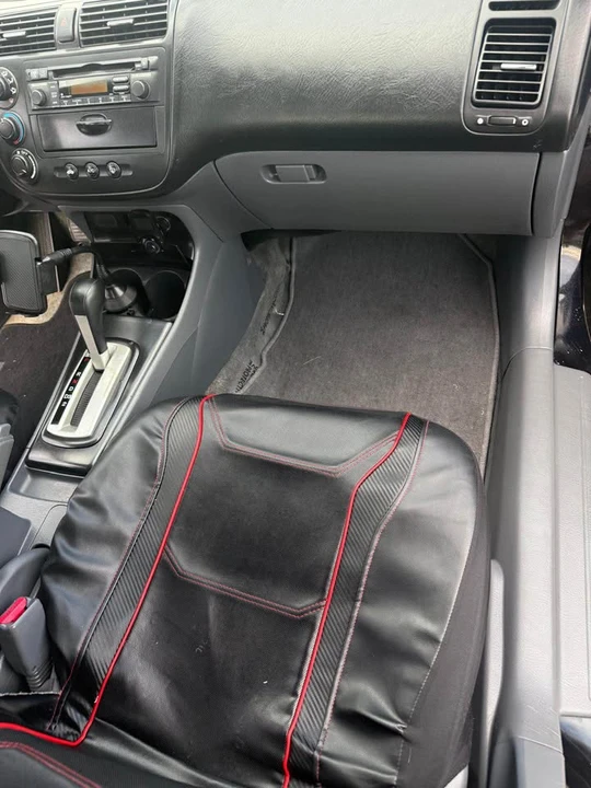 2005 Honda Civic 7th Gen - Image 5 of 9