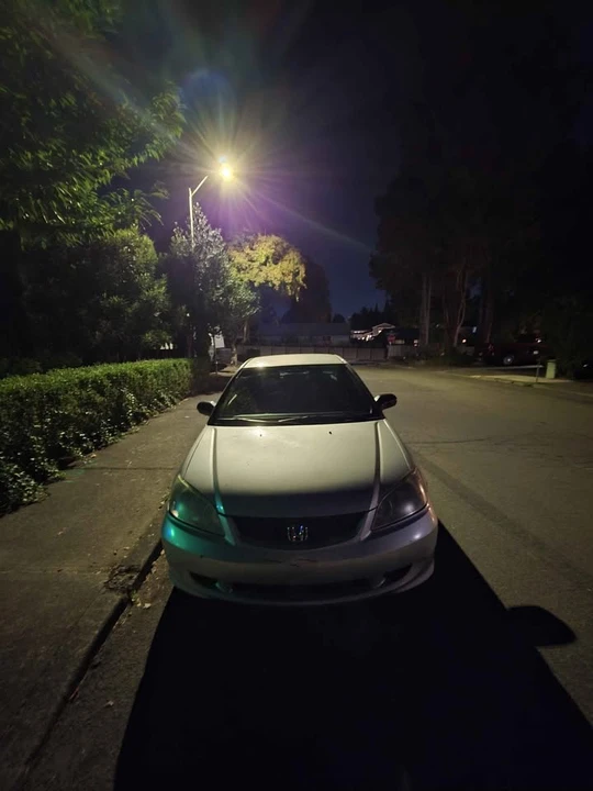 2005 Honda Civic 7th Gen - Image 2 of 6