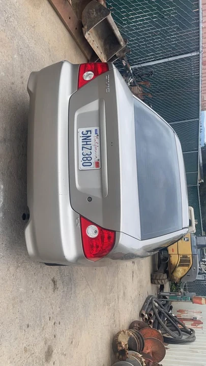 2005 Honda Civic 7th Gen - Image 7 of 7