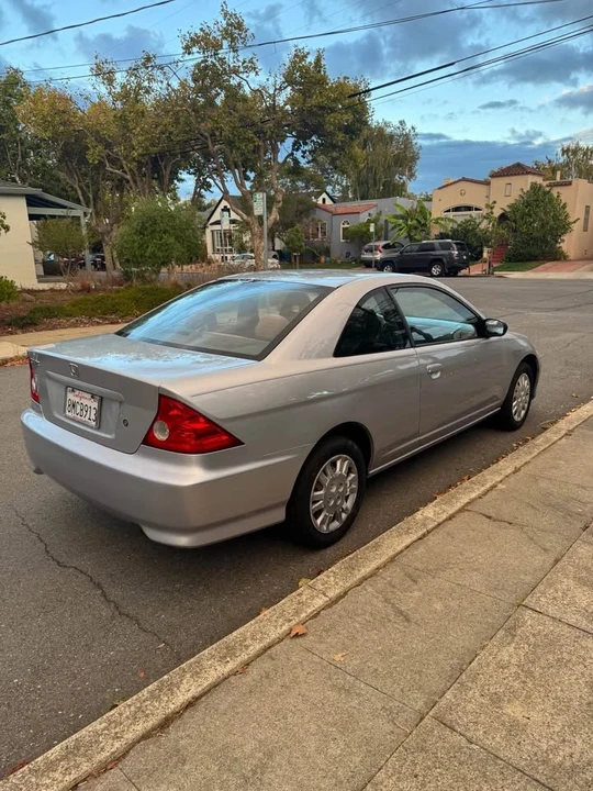 2005 Honda Civic 7th Gen - Image 5 of 11