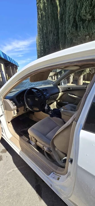 2005 Honda Civic 7th Gen - Image 2 of 7