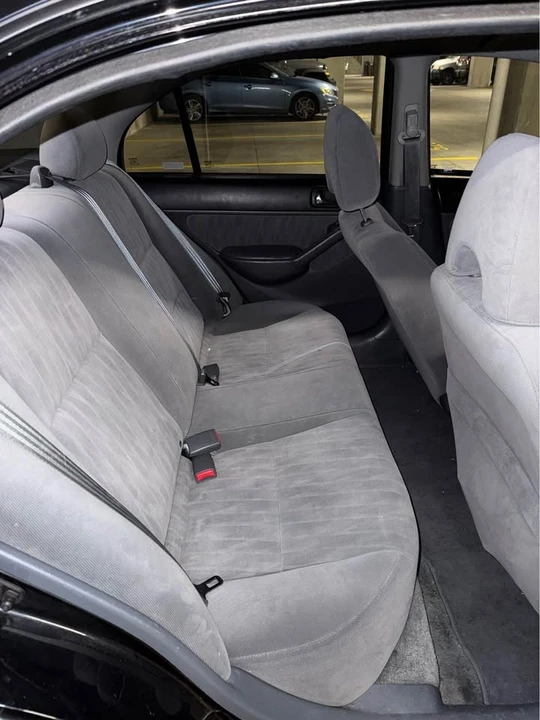 2005 Honda Civic 7th Gen - Image 9 of 12