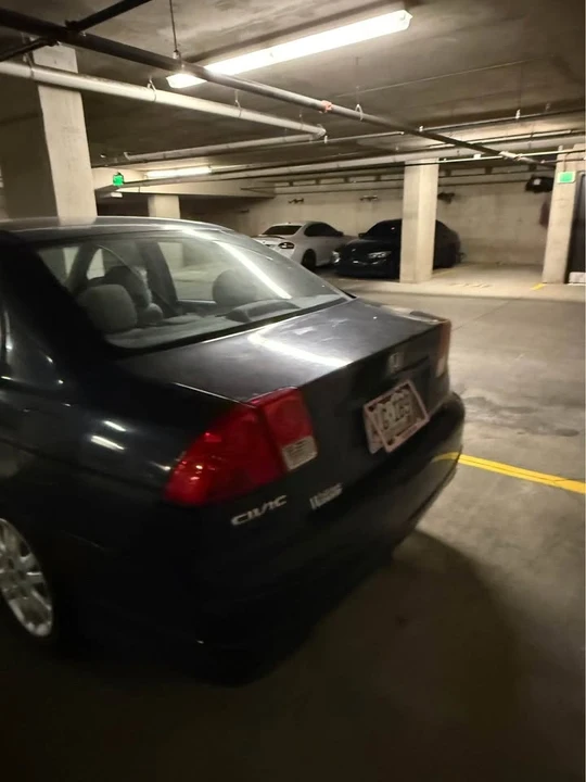2005 Honda Civic 7th Gen - Image 4 of 12
