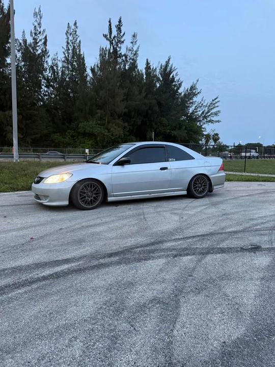 2005 Honda Civic 7th Gen - Image 16 of 20