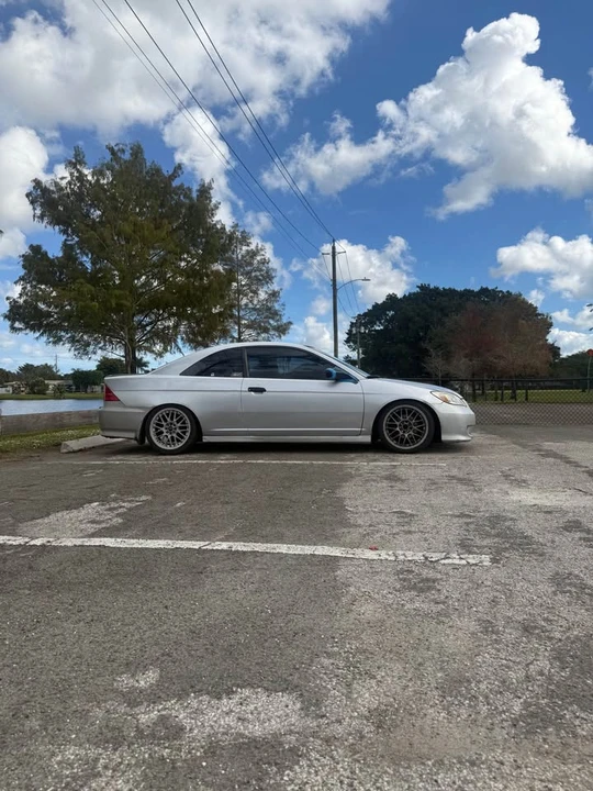 2005 Honda Civic 7th Gen - Image 2 of 20