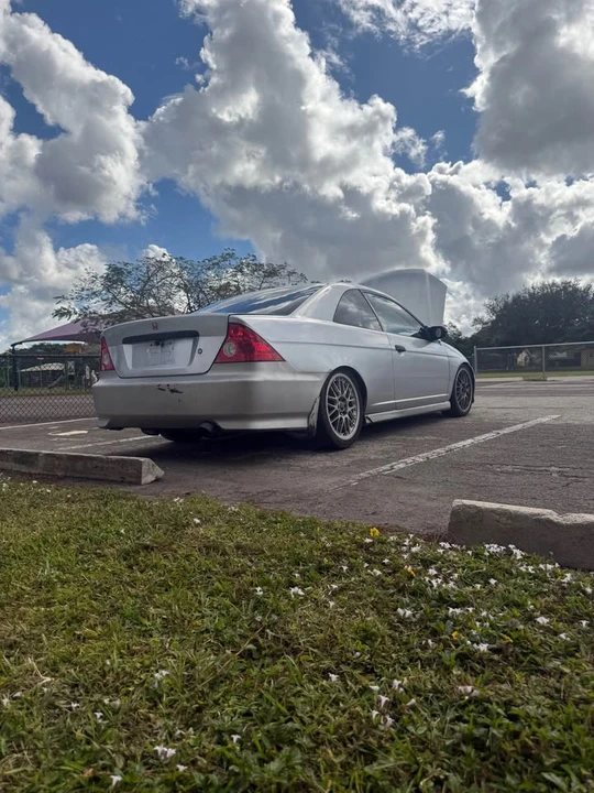 2005 Honda Civic 7th Gen - Image 11 of 20