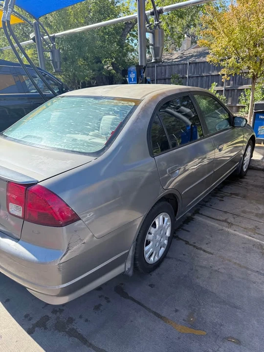 2005 Honda Civic 7th Gen - Image 3 of 7