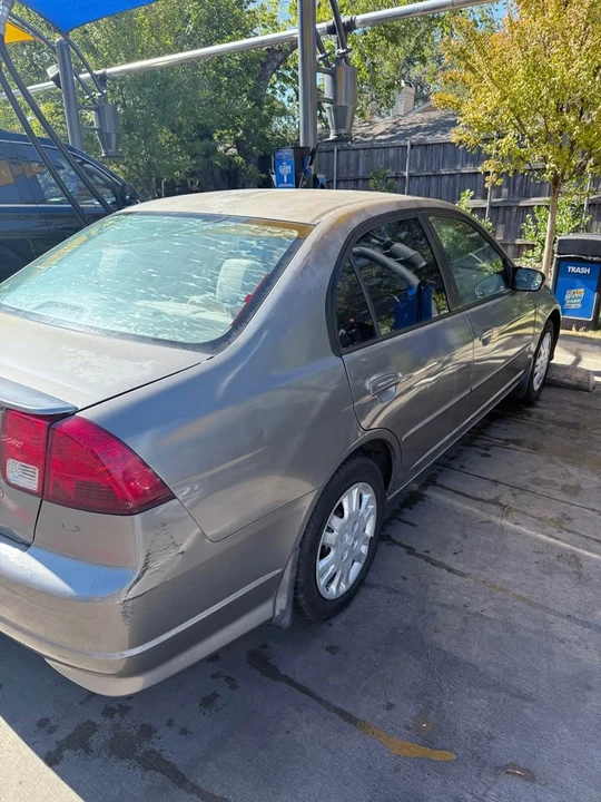 2005 Honda Civic 7th Gen - Image 2 of 7