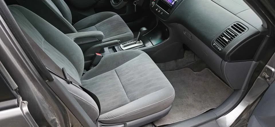 2005 Honda Civic 7th Gen - Image 9 of 11
