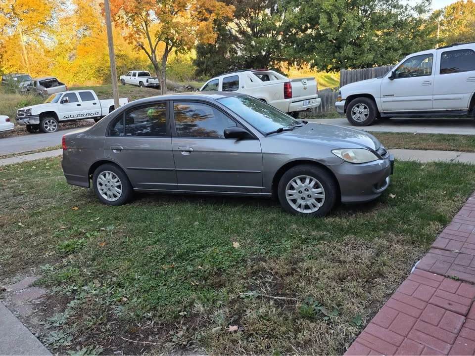 2005 Honda Civic 7th Gen - Image 3 of 6