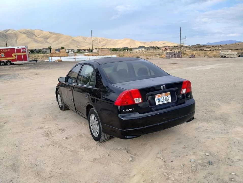 2005 Honda Civic 7th Gen - Image 4 of 5