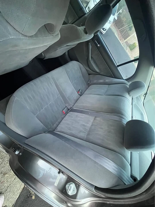 2005 Honda Civic 7th Gen - Image 7 of 15