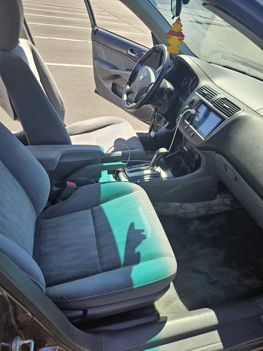 2005 Honda Civic 7th Gen - Image 10 of 13