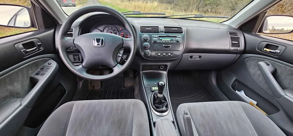 2005 Honda Civic 7th Gen - Image 8 of 9