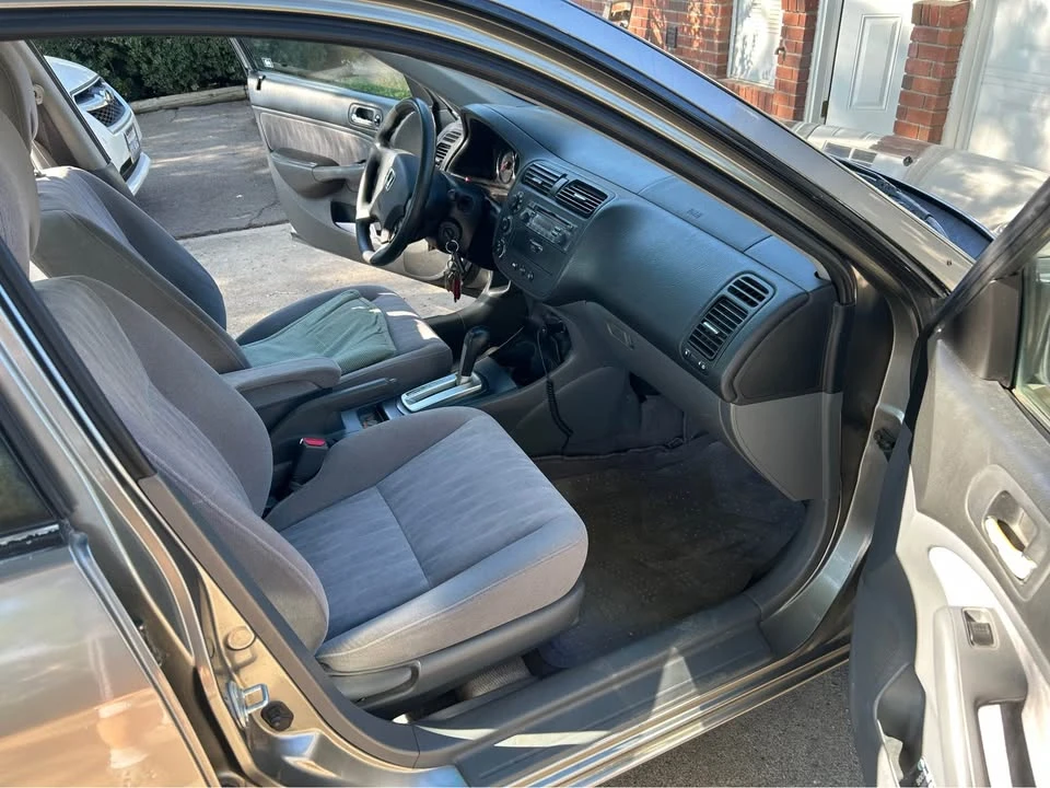 2005 Honda Civic 7th Gen - Image 6 of 7