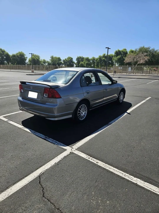 2005 Honda Civic 7th Gen - Image 6 of 13
