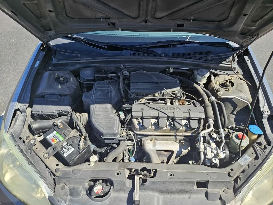 2005 Honda Civic 7th Gen - Image 8 of 13